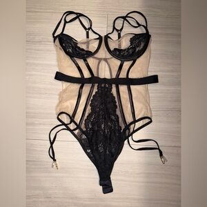 VICTORIA’S SECRET Bodysuit